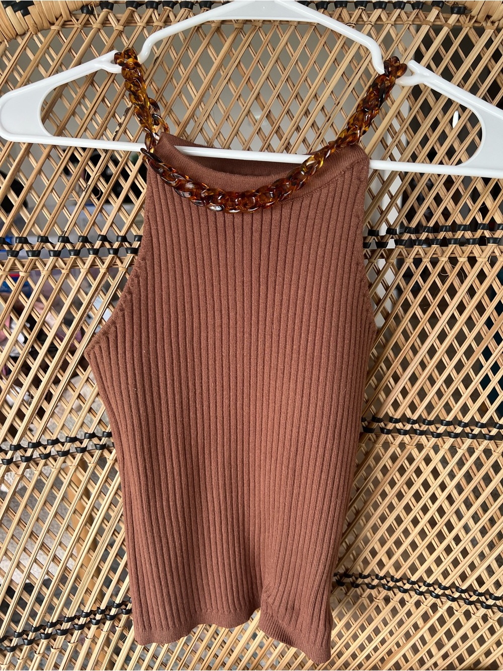 Heartloom Tortoiseshell-Chain Ribbed Tank Top in Brown